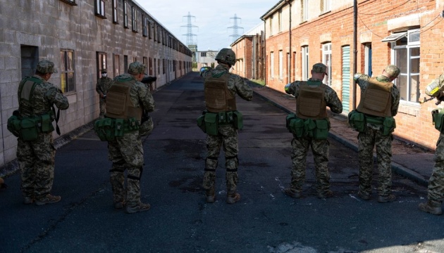 Ukrainian soldiers trained in UK to conduct operations in urban conditions, combat UAVs