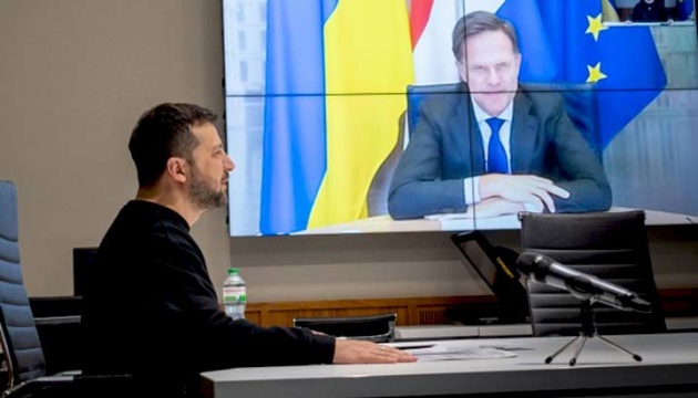 Volodymyr Zelensky et Mark Rutte ont discuté sur le renforcement de la défense de l’Ukraine