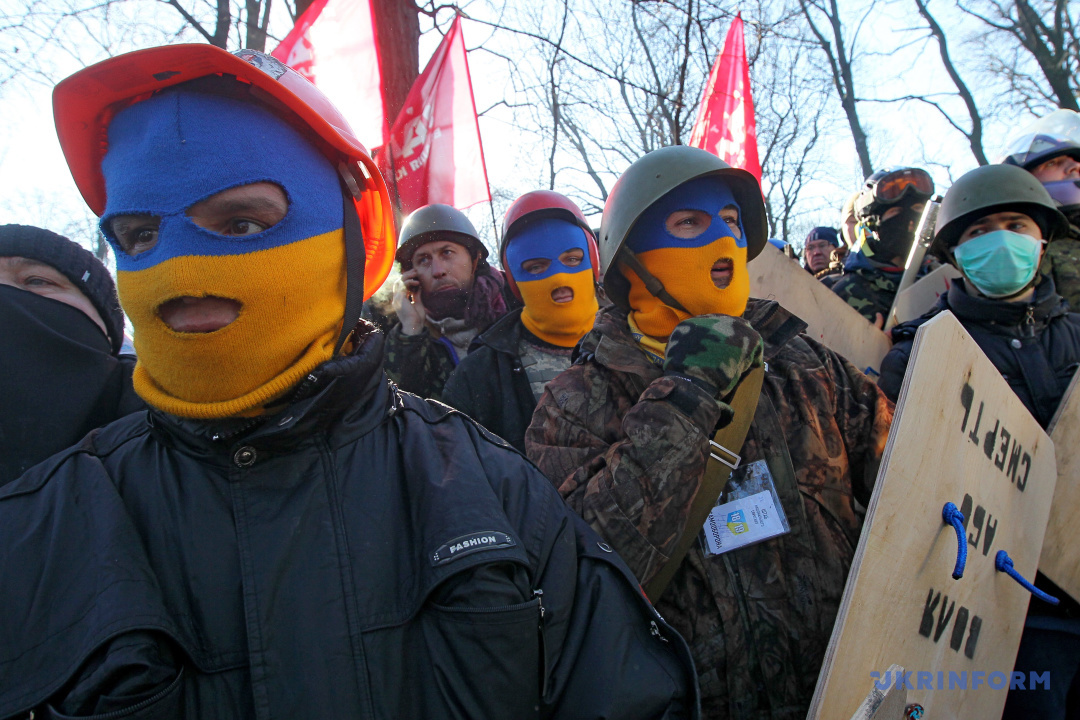 Протестувальники під час сутичок в Маріїнському парку, Київ, 18 лютого 2014 року. / Фото: Павло Багмут