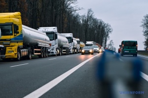 Four checkpoints on Polish-Ukrainian border blocked, 2,450 trucks in queues