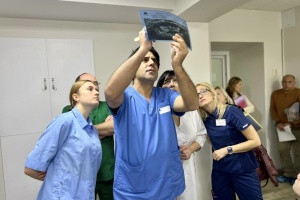 Команда хірургів з України та Франції реконструювала лицевий скелет 18-річному хлопцю