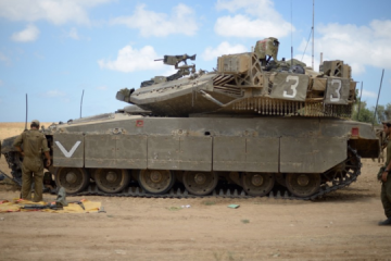 Rosyjski fejk - czołgi z rosyjskimi symbolami Z i V zauważono w Izraelu

