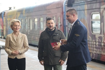 Зеленський та Урсула фон дер Ляєн взяли участь в урочистостях з нагоди Дня залізничника