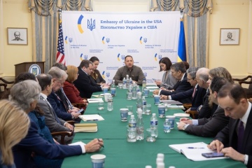 Yermak se reúne con destacados expertos y líderes de opinión en EE. UU.