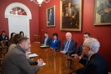 Leiter des Präsidialamtes Jermak trifft sich mit Kongressabgeordneten in den USA