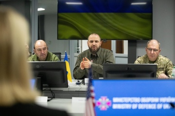 Umerov se reúne con la embajadora de Estados Unidos para hablar sobre reformas de defensa