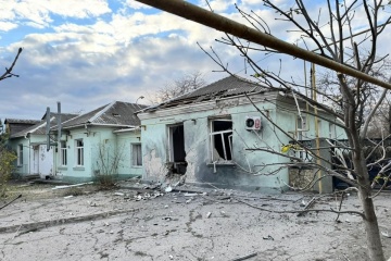Russen beschießen massiv Biloserka in Region Cherson, eine Person getötet