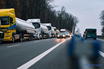 In Romania, 400 trucks are waiting at Porubne checkpoint