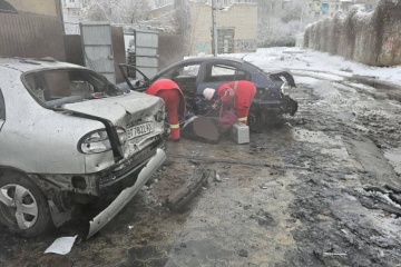 Injury toll in Russia’s shelling of Kherson-based parking area rises to two