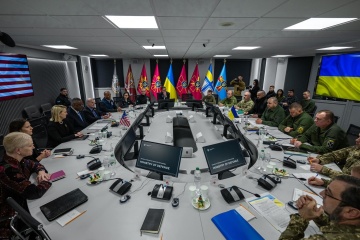 Commander-in-Chief Zaluzhnyi briefs American partners on situation at front