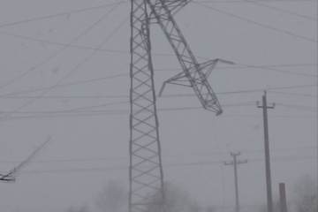Snowstorm leaves power transmission tower broken in Odesa region