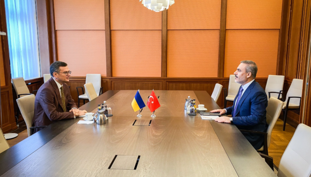 Глави МЗС України й Туреччини обговорили безпеку в Чорноморському регіоні