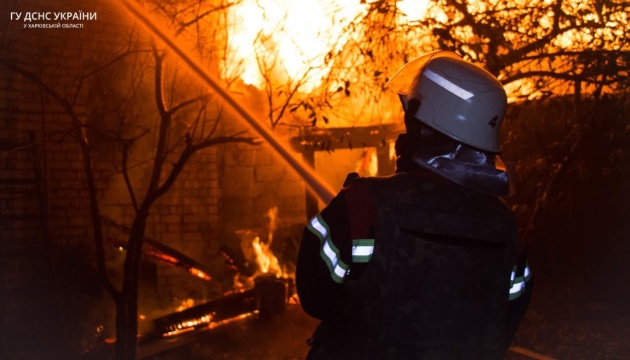 У Харкові через атаку безпілотників спалахнула масштабна пожежа