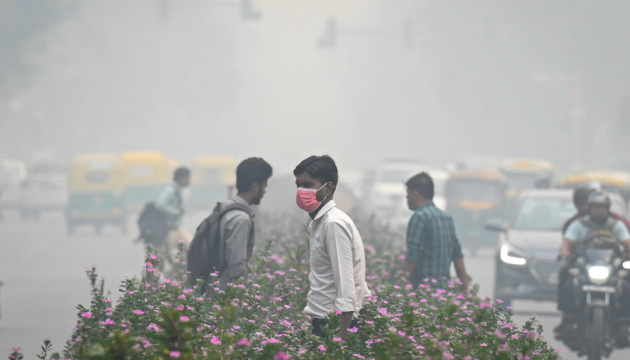 У столиці Індії забруднення повітря сягнуло критичного рівня