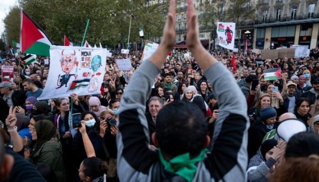 У Парижі відбулася пропалестинська акція - найбільша від дня нападу ХАМАС на Ізраїль