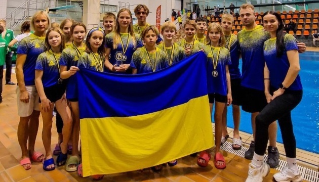 Юні українські стрибуни у воду виграли 31 медаль на змаганнях у Німеччині