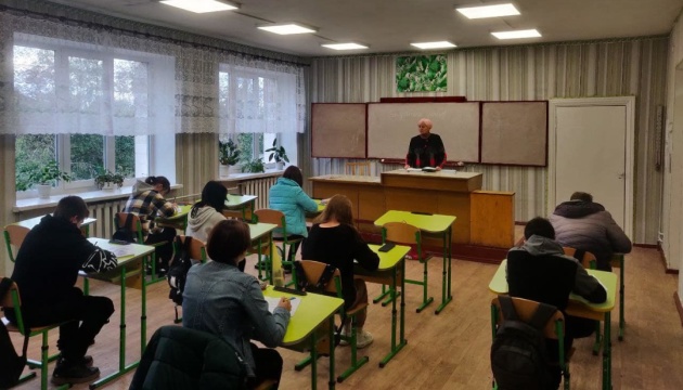 U-LEAD та волонтери відновили ще одну школу на Чернігівщині