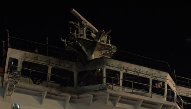 Атака РФ на цивільне судно у порту Одещини: розвідка Британії припускає, що росіяни промахнулися