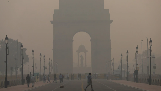 У Нью-Делі планують «викликати» дощ через смог