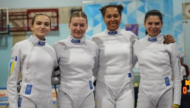 Жіноча збірна України виграла «золото» КС з фехтування на шпагах
