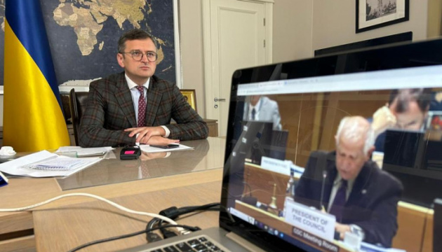 Кулеба на Раді міністрів ЄС закликав збільшити військову допомогу Україні