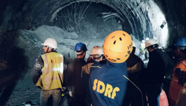 В Індії обвалився тунель - під уламками заблоковані 40 робітників