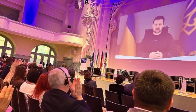 Відбудова та ППО: Зеленський виступив на німецько-українській конференції мерів