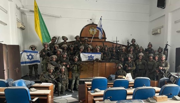 ЦАХАЛ підірвав будівлю парламенту ХАМАС у Газі