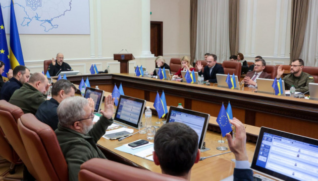 Шмигаль анонсував 186 нових проєктів відновлення - Україна отримає гроші від ЄІБ