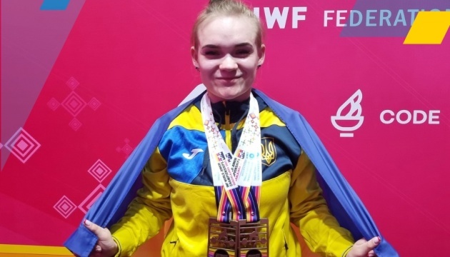 Українська штангістка Самуляк виграла три «золота» на чемпіонаті світу U20 