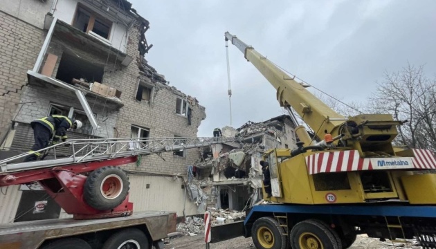 Ракетний удар по Селидовому: демонтували 5,5 тонн аварійних конструкцій багатоповерхівки