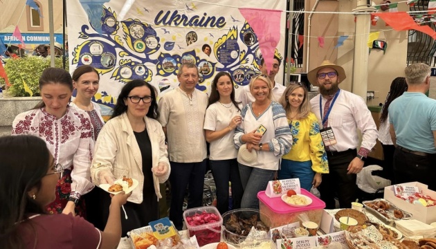 У Дубаї відбувся фестиваль їжі за участю української громади