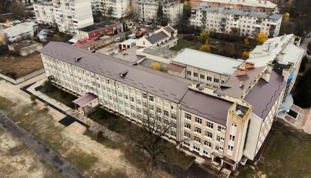 У Житомирі відновили дві школи, пошкоджені росіянами