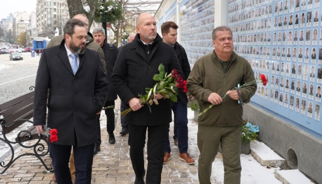 У Києві керівники СКУ вшанували пам'ять героїв, які віддали свої життя за Україну