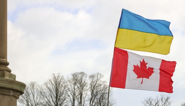 Відбудова України по-канадськи