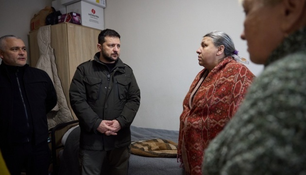 Selenskyj besucht Zentrum zur Hilfe für Vertriebene in Odessa