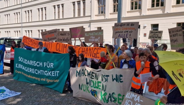 Німецький суд визнав законним прослуховування розмов кліматичних активістів