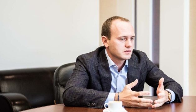 Син наближеного до Путіна олігарха через суд добився зняття санкцій ЄС