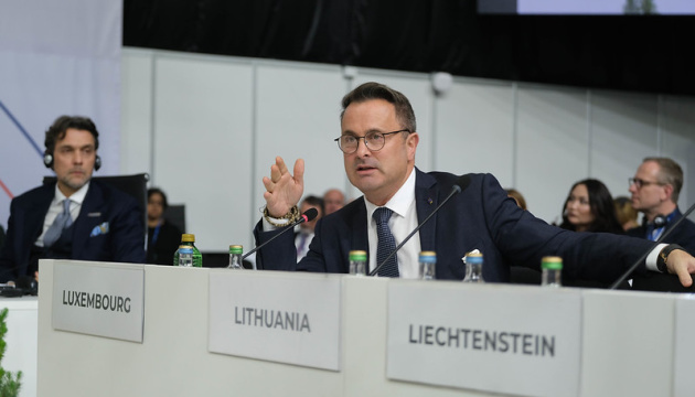 Глава МЗС Люксембургу емоційно закликав росіян зупинити війну: «Ви зробили велику помилку»