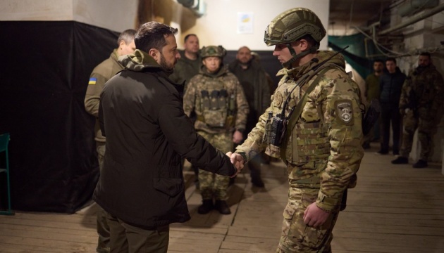Зеленський відзначив військових за мужність при виконанні завдань