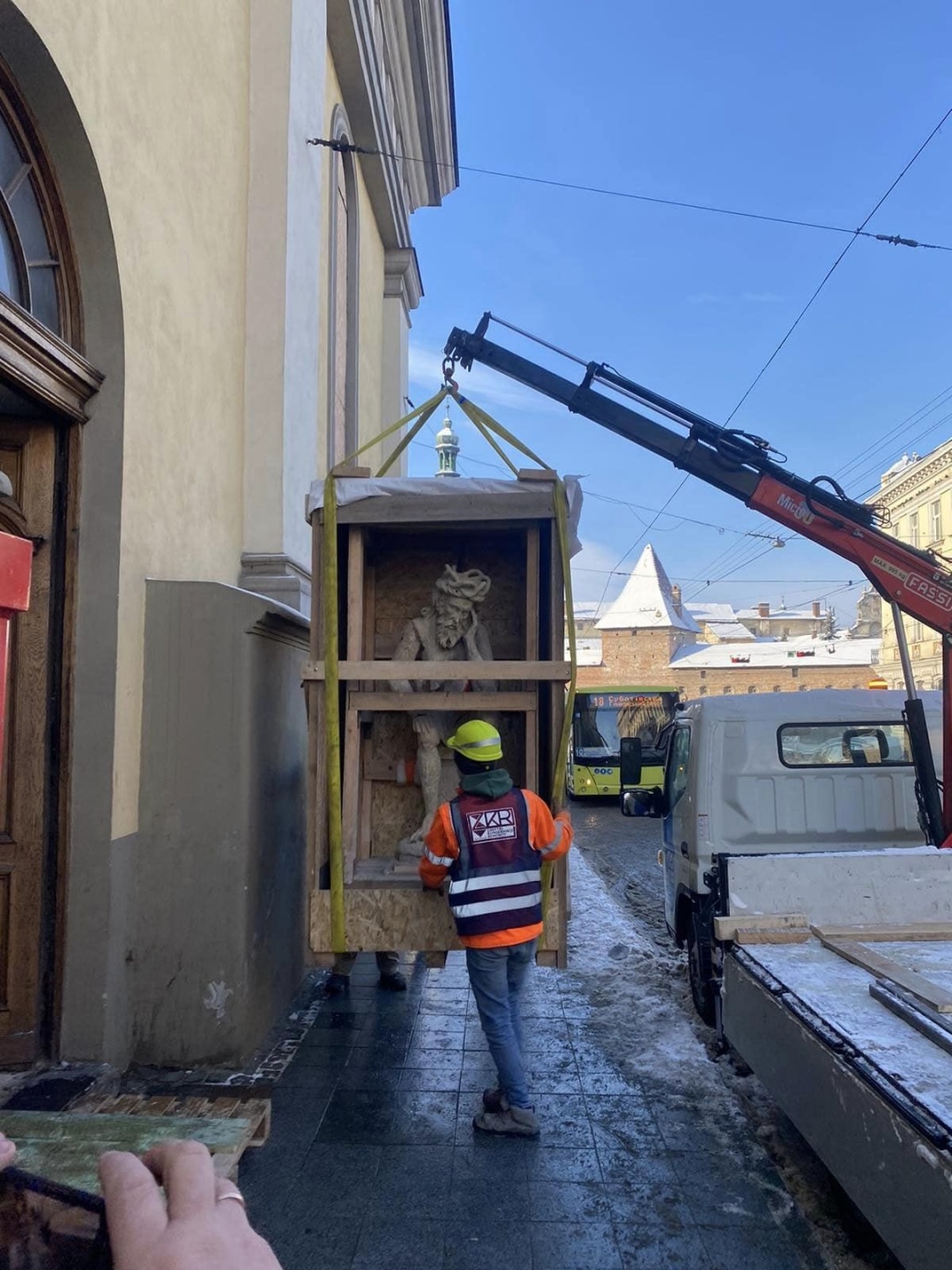 Скульптура скорботного Христа з каплиці Боїмів повернулася із Польщі до Львова_1