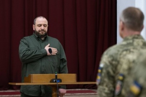Умєров представив військовим медикам нового командувача Медсил