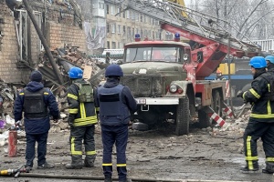 Ракетний удар РФ по Новогродівці: рятувальники розібрали всі завали, сім’ю з дитиною не виявили