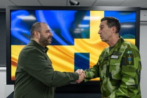 Умєров зустрівся з командувачем армії Швеції - обговорили оборонне виробництво