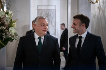 Everyone stays on their own: Orbán and Macron meet 