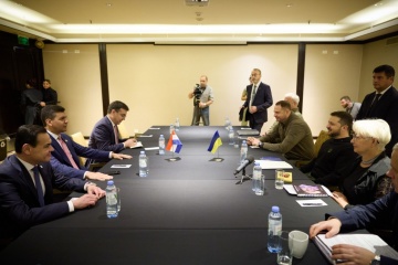 Selenskyj trifft sich mit Präsident von Paraguay Santiago Peña