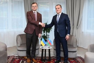 Les ministres des affaires étrangères de l'Ukraine et de l'Azerbaïdjan ont discuté de la coopération bilatérale
