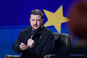 Volodymyr Zelensky souhaiterait que les Ukrainiens en âge de conscription retournent en Ukraine 
