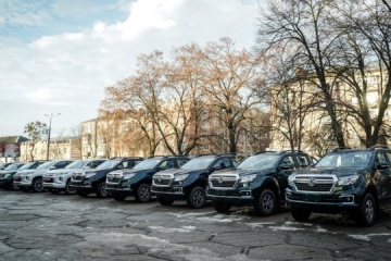 Poltava region hands over 11 more vehicles to military