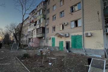Guerre en Ukraine : Trois civils tués et neuf blessés dans un bombardement russe sur Kherson 